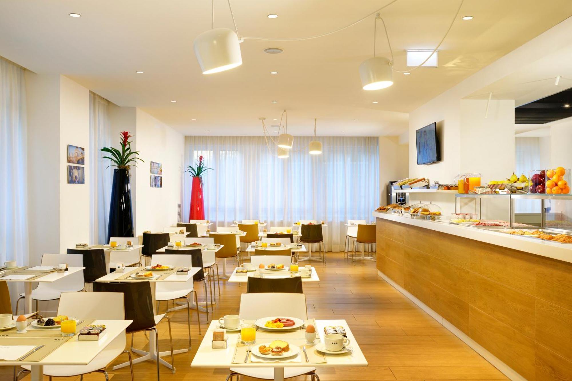 Una Hotels Century Milano — Fotos 3